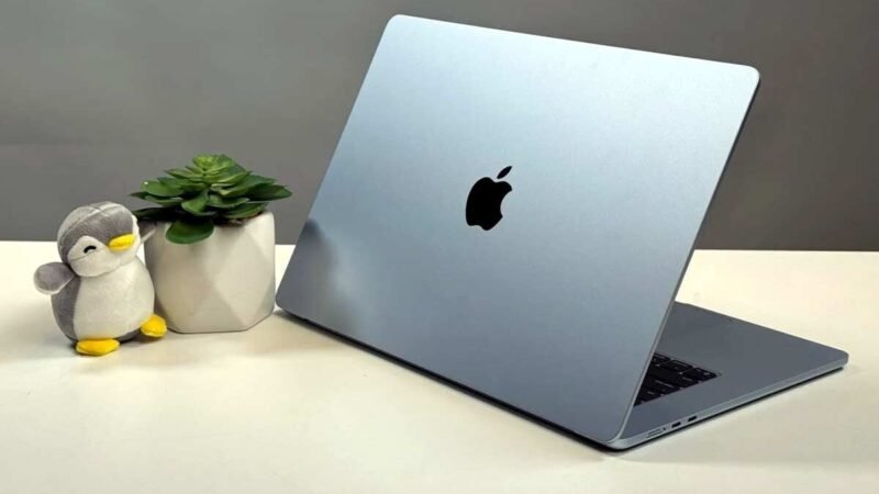 Apple Could Launch an Affordable MacBook in ‘Playful Colours’ This March